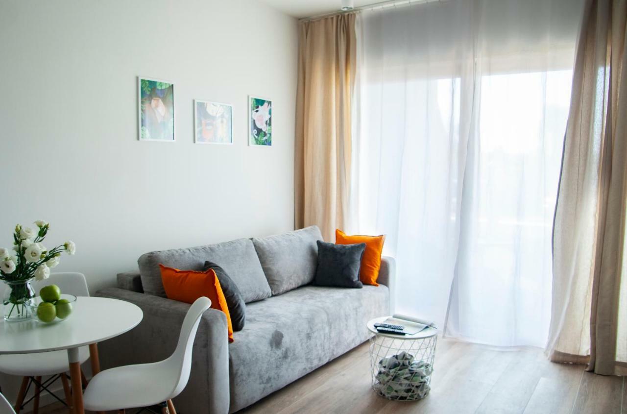 Neartopl Rakowicka Apartments Parking クラクフ エクステリア 写真