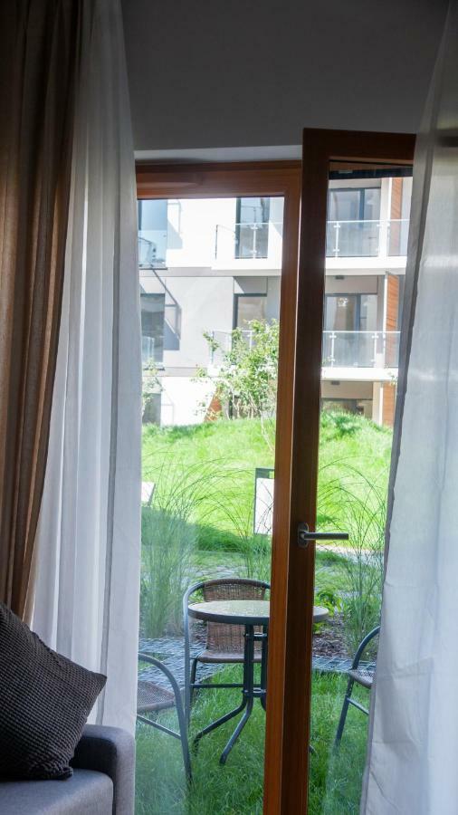 Neartopl Rakowicka Apartments Parking クラクフ エクステリア 写真